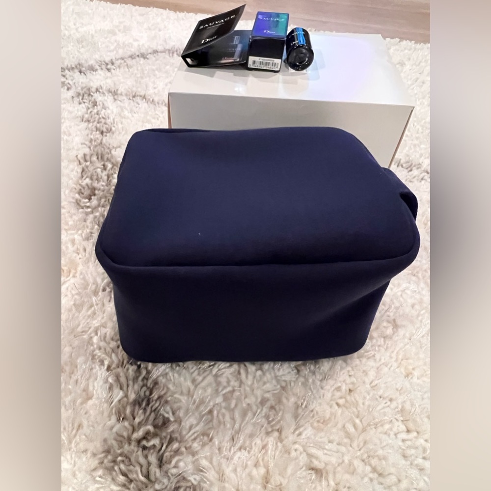 New Dior navy cosmetic case toiletry bag - Picture 7 of 13